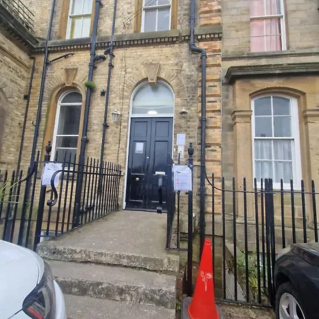 Flat 2 Eskholme -